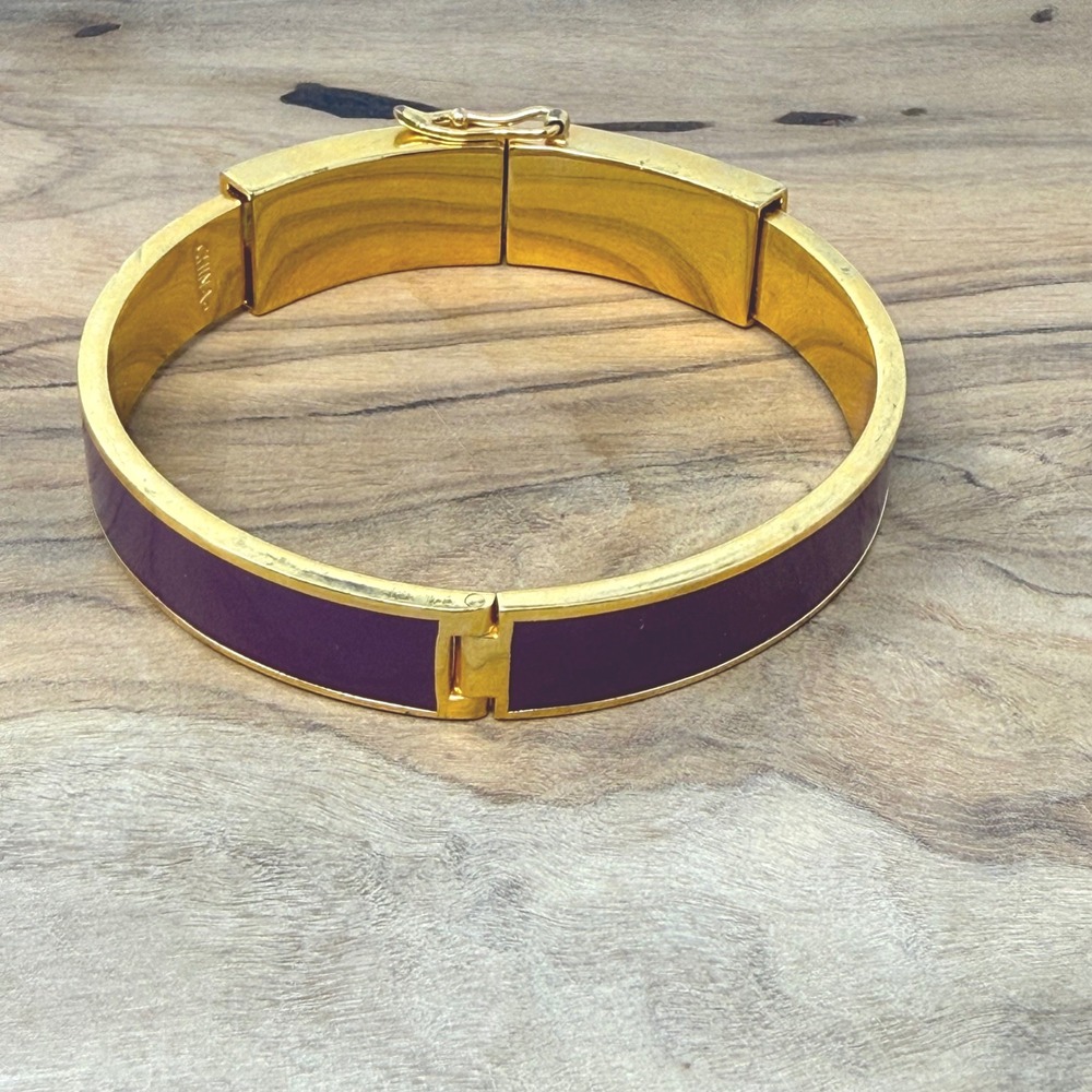 Coach Purple Enamel Gold Tone Hinge Bangle Bracelet Designer Classic Chic Luxury - Picture 4 of 9